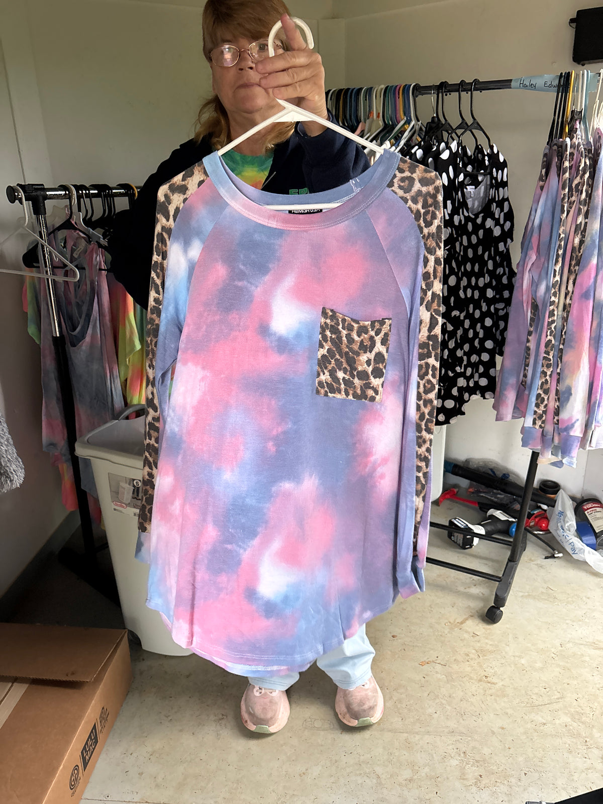 Long sleeve tie dye and leopard